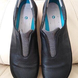 Clarks Artisan Unstructured Black & Gray  Leather Slip On Loafer Stretch Vamp 9M